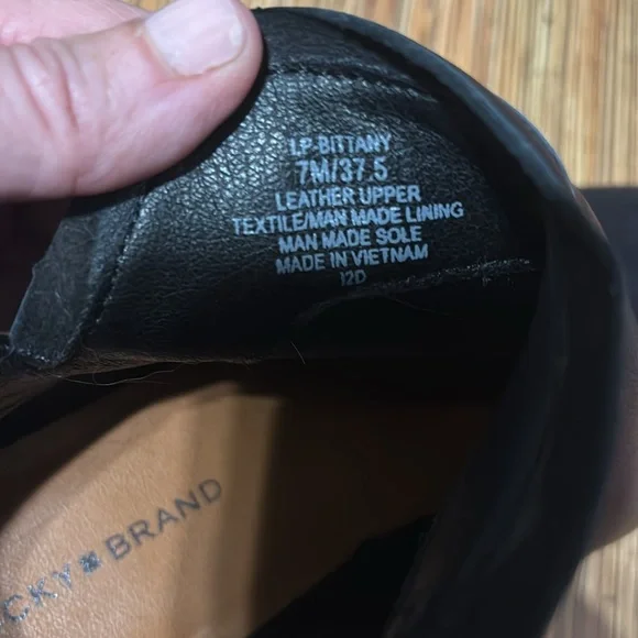 Lucky Brand Chic Black Ankle Boots. - Picture 6 of 9